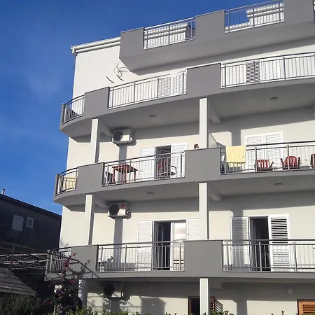 6072a Podstrana