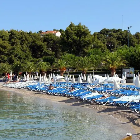 6072a Podstrana